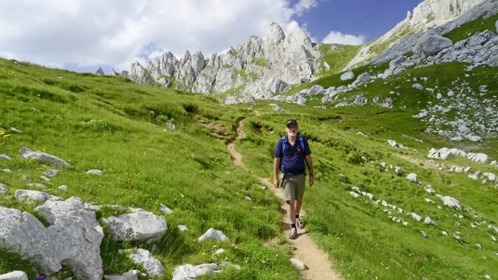 Montenegro – Dinarisches Gebirge: Wandern zur Adria