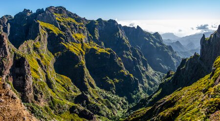 Aussicht auf die Picos auf Madeira
