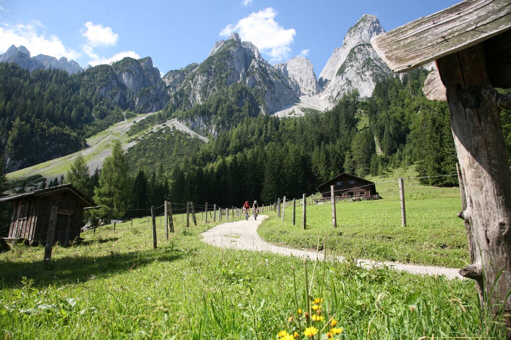 Salzkammergut Berge & Seen Trail 3: 3 Seen/3 Gipfel, Weltkulturerbetour mit Goiserer Hütte