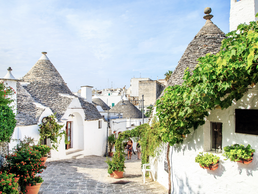 Alberobello | © Bildlizenzen von Shutterstock.com Alberobello | © Bildlizenzen von Shutterstock.com