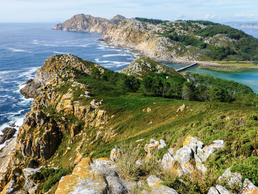 Ein Fischerdorf, ein Meerespark und die Todesküste | © Bildlizenzen von Shutterstock.com Ein Fischerdorf, ein Meerespark und die Todesküste | © Bildlizenzen von Shutterstock.com