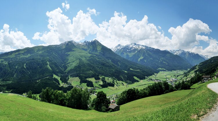 Panoramablick über Bramberg | © Bildlizenzen von Shutterstock.com