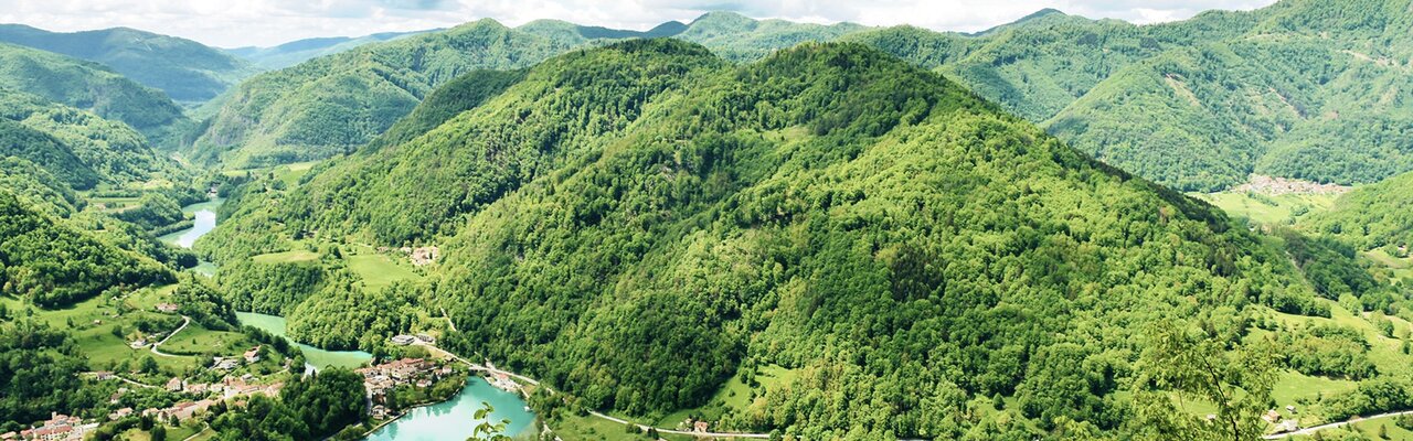 See von Most na Soči in Slowenien Blick auf den See von Most na Soči in Slowenien