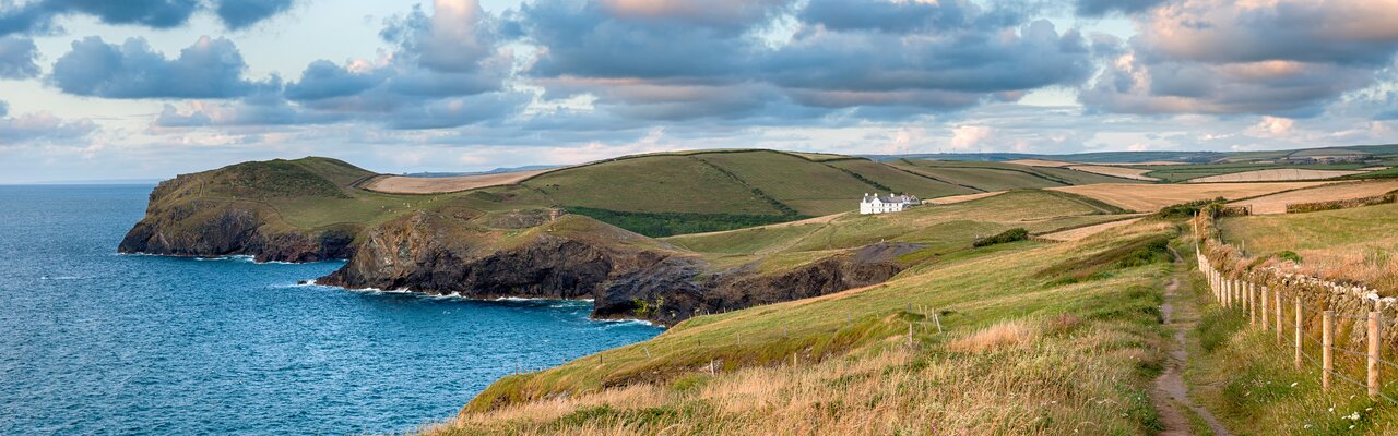 Doyden Point am South West Coast Path Doyden Point am South West Coast Path, England