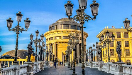 Kunstbrücke in Skopje