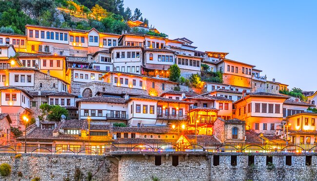 Berat in der Abenddaemmerung