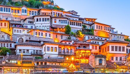 Berat in der Abenddaemmerung