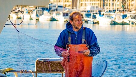 Fischer im Hafen von Marceille