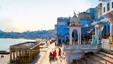 Treppen am Wasser von Pushkar
