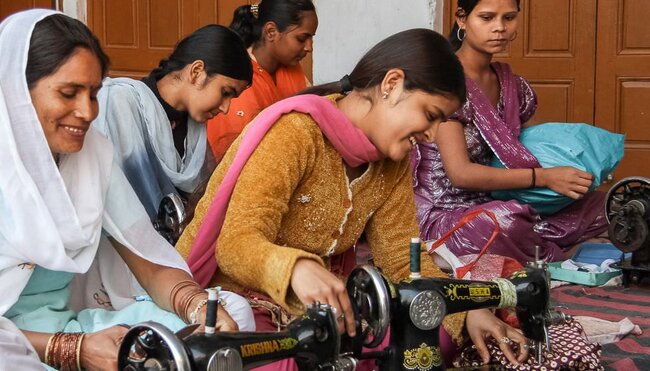 Näherinnen in der Sanshil Foundation for Welfare