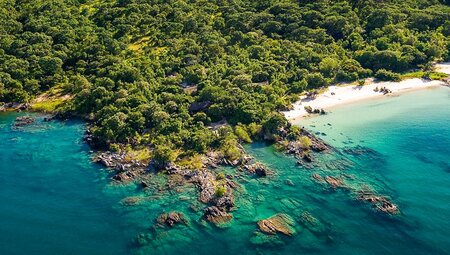 Küste Mosambiks aus der Luft