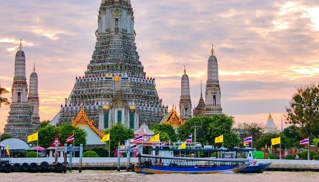 Wat Arun in Bangkok
