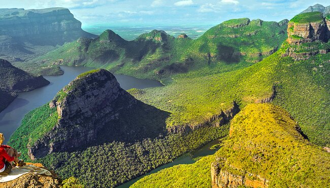 Paar beim Ausblick auf den Blyde River Canyon