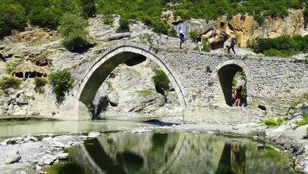 Bogenbrücke von Benja