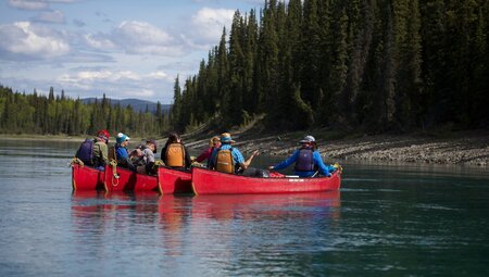 Kanugruppe auf dem Yukon River