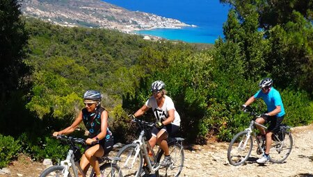 Samos und Ikaria per Bike