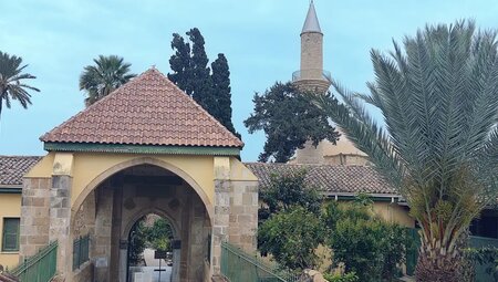 Zypern – Troodos-Gebirge und Mittelmeer