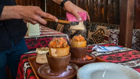 Kappadokien – Wandern zu Feenkaminen und Felsenkirchen