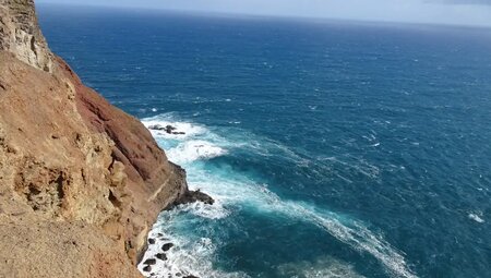 Madeira – Küstenwanderungen und blühende Gärten