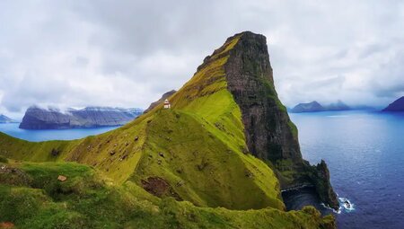 Färöer Inseln – Wandern durch die grüne Bergwelt