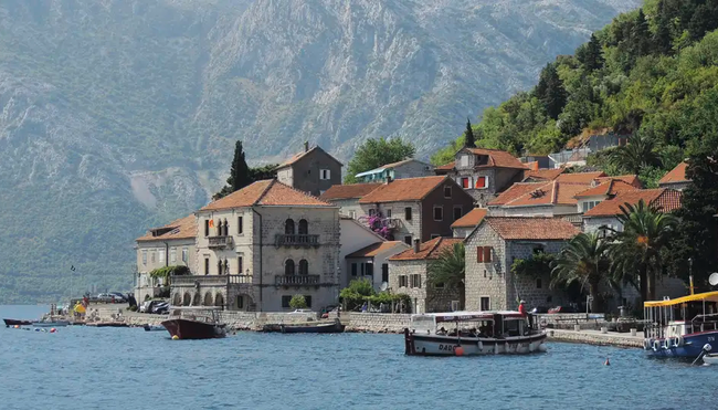 Montenegro – Mittelmeerküste und Balkanberge