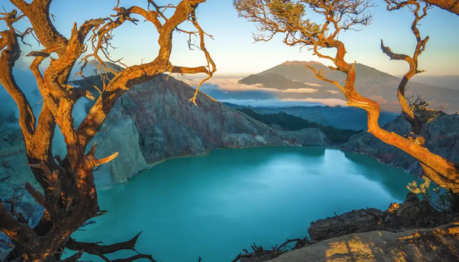 Indonesien – Vulkan-Besteigung & Reisterrassen