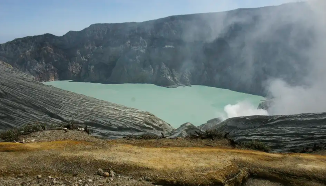 Indonesien – Vulkan-Besteigung & Reisterrassen