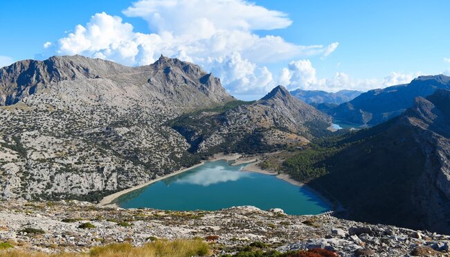 Blick auf Puig Major und Embassament de Cúber auf Mallorca, Spanien