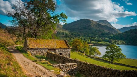 Ullswater Weg im Lake District an der Pooley Bridge