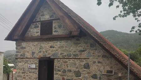 Zypern – Troodos-Gebirge und Mittelmeer