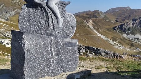Italien Piemont - E-Bike Erlebnis in den wunderbaren Monviso Tälern Italien Piemont - E-Bike Erlebnis in den wunderbaren Monviso Tälern