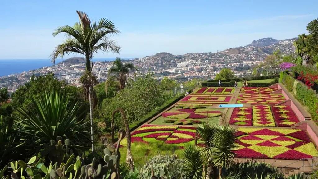 Madeira - Küstenwanderungen und blühende Gärten (Selfguided)