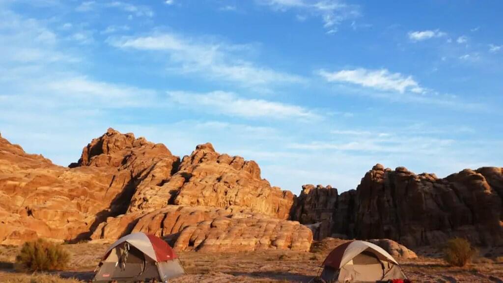 Jordanien - Felsenstadt und Wüstenland