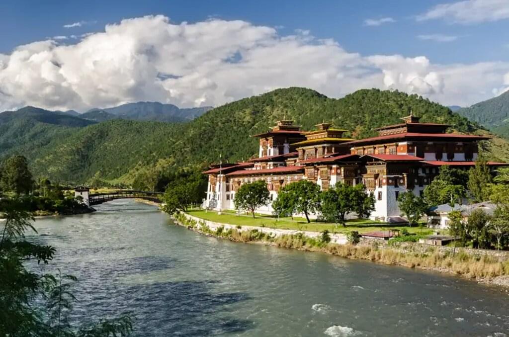 Bhutan, Nepal – Trekking & Klosterfest im Himalaya