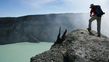 Indonesien – Vulkan-Besteigung & Reisterrassen