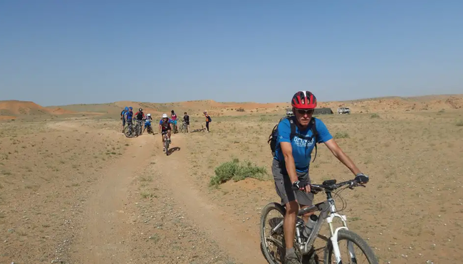 Mongolei – MTB Reise über die Berge zur Wüste Gobi