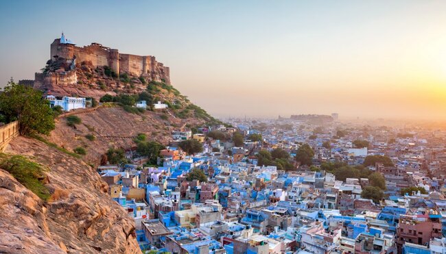 Blaue Stadt und das Mehrangarh Fort in Jodhpur Rajasthan