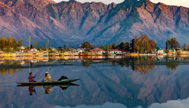 Kaschmir Srinagar Lagunenboot