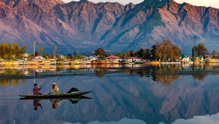 Kaschmir Srinagar Lagunenboot