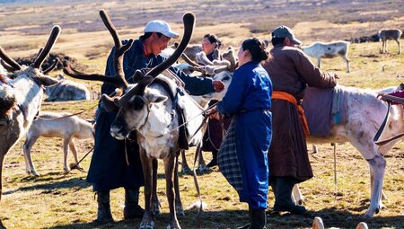 Mongolei – Zu Gast bei den Rentiernomaden mit Michi Markewitsch