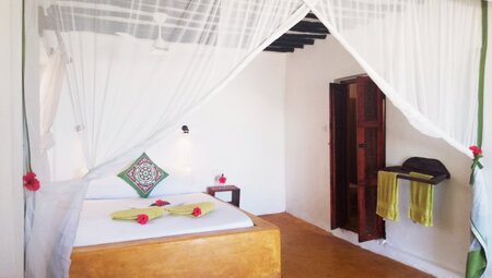 Doppelzimmer Red Monkey Beach Lodge