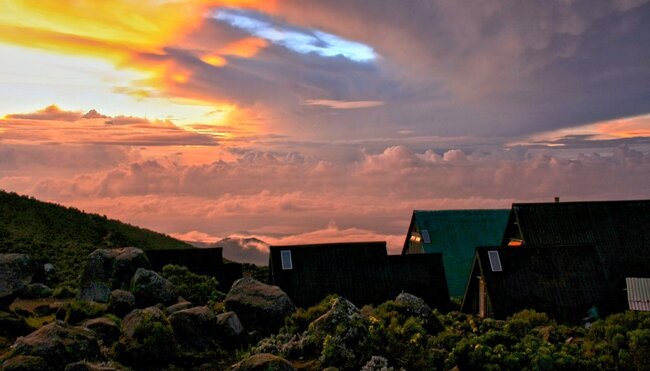 Morgenstimmung an den Horombohuetten Kilimanjaro