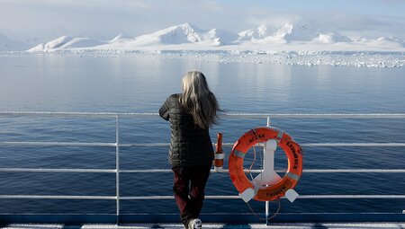 Best of Antarctica: A White Christmas (Ocean Endeavour)