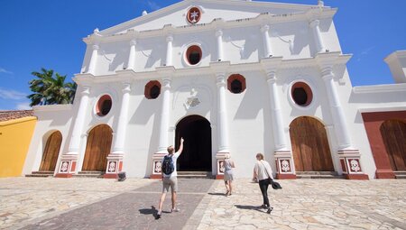 Real Guatemala to Costa Rica
