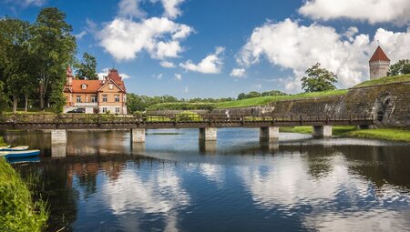estonia_saaremaa-island_kuressaare_bridge