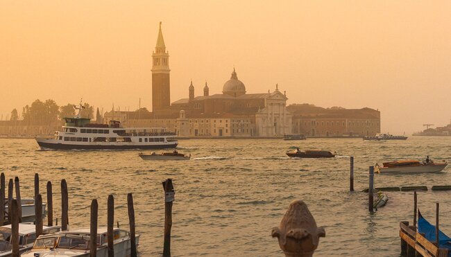 ZMZB Venice Boats Banner Image