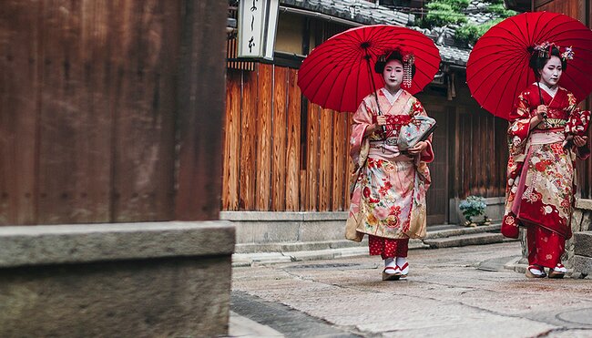japan two geishas umbrellas
