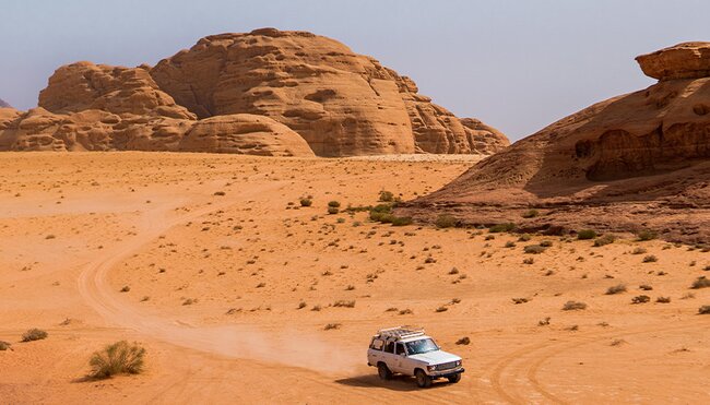 EEPJ - Vehicle in the middle of desert, Wadi Rum, Jordan
