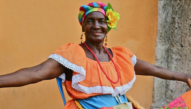colombia fruit seller woman