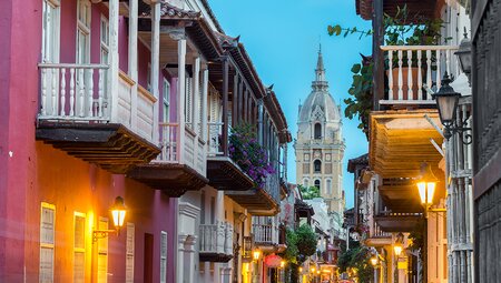 colombia cartagena cathedral street